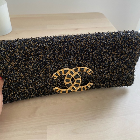 Chanel limited edition Egyptian collection clutch - Picture 2 of 5